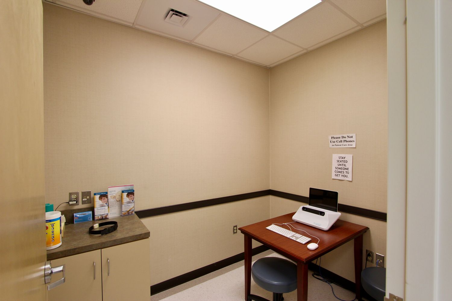 Class A Office/Medical : 2 Southern Point Pkwy, Hattiesburg, MS 39401